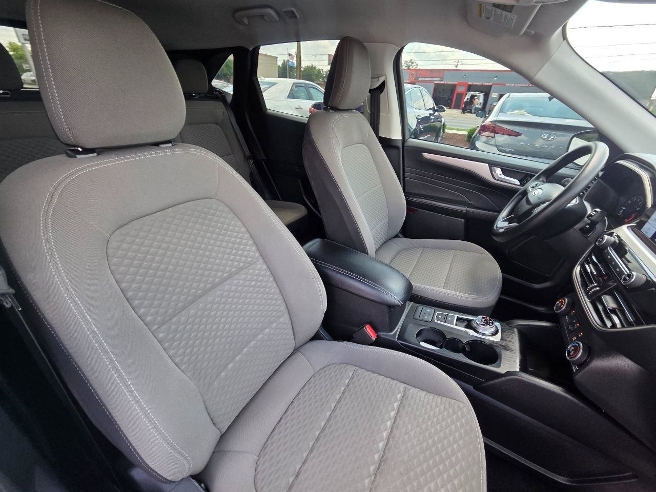 Used 2021 Ford Escape SE FWD image 20