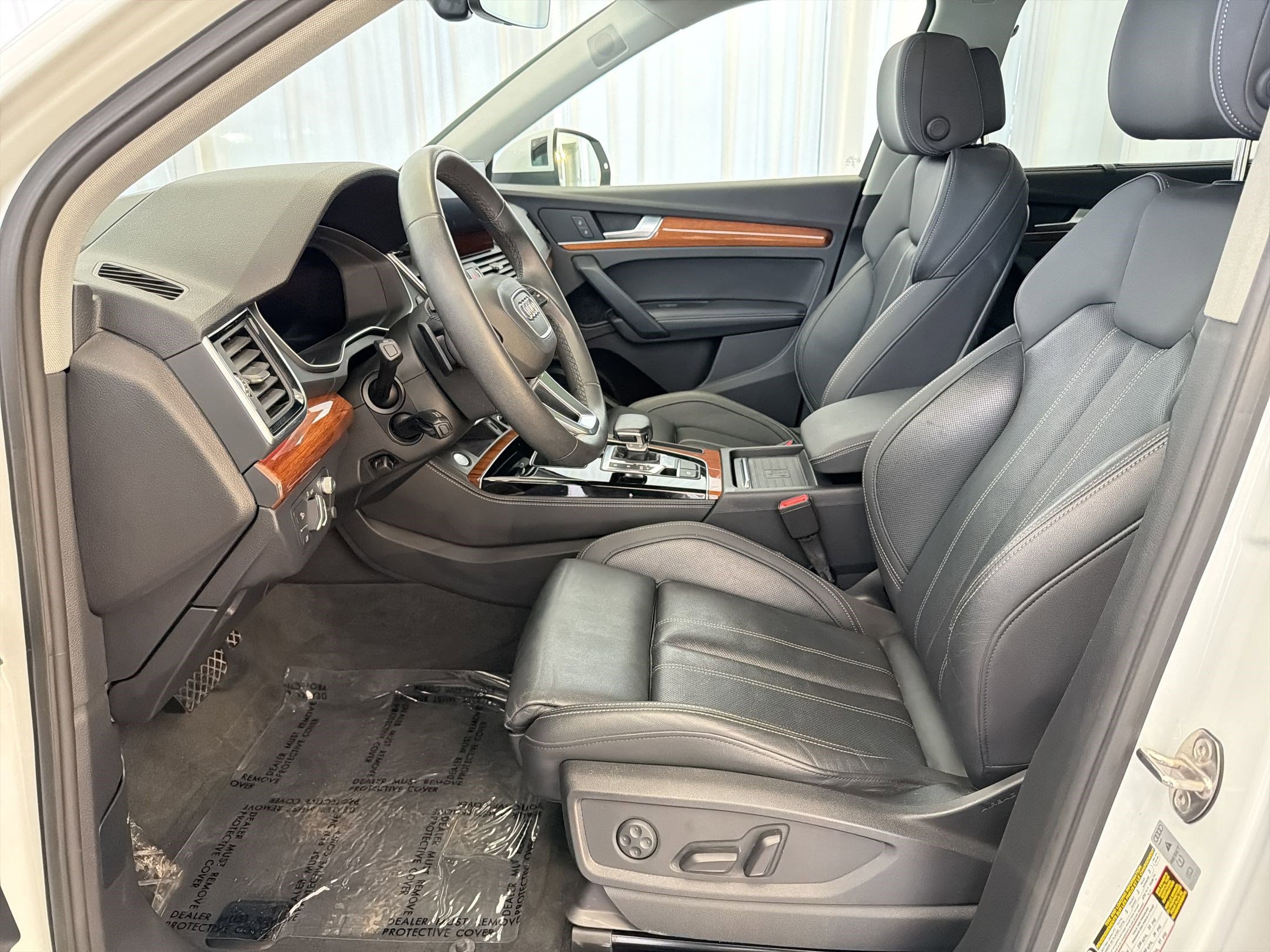 Used 2021 Audi Q5 Prestige w/ Prestige Package image 5