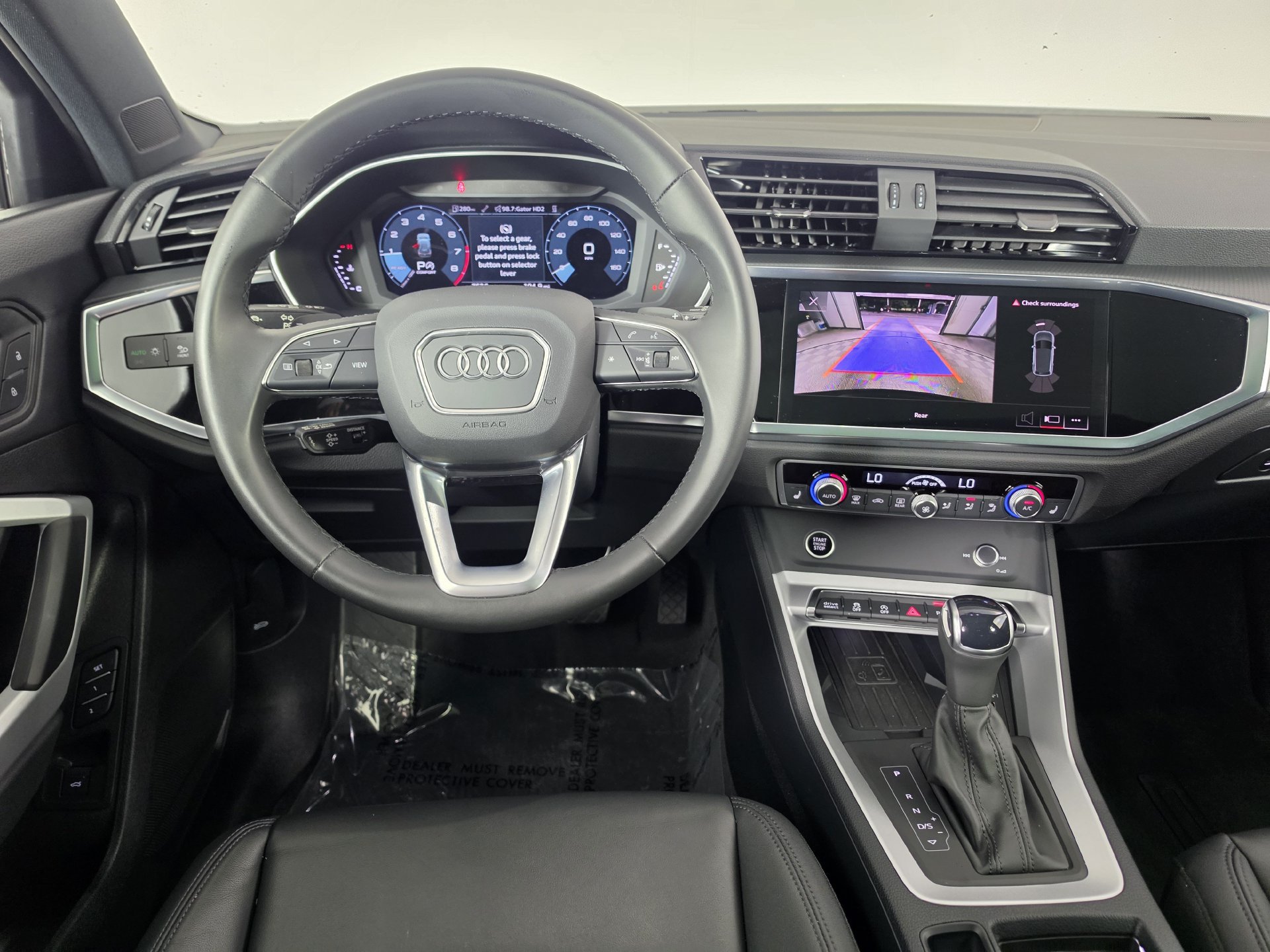Used 2025 Audi Q3 2.0T Premium w/ Convenience Package AWD/4WD image 25