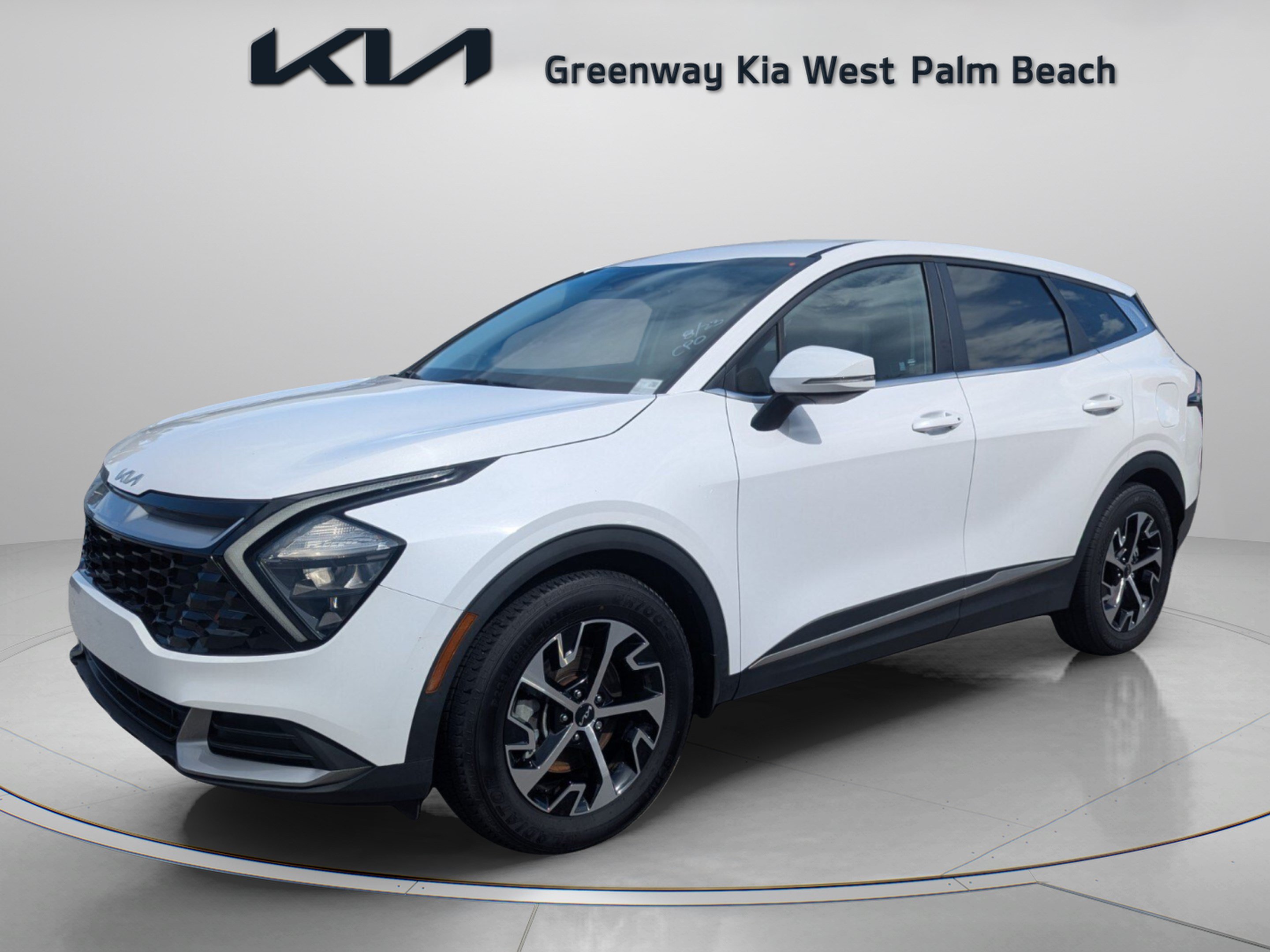 Certified 2023 Kia Sportage EX FWD image 3