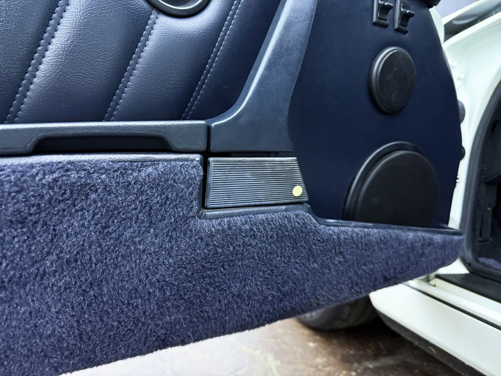 Used 1992 Porsche 911 Carrera image 13