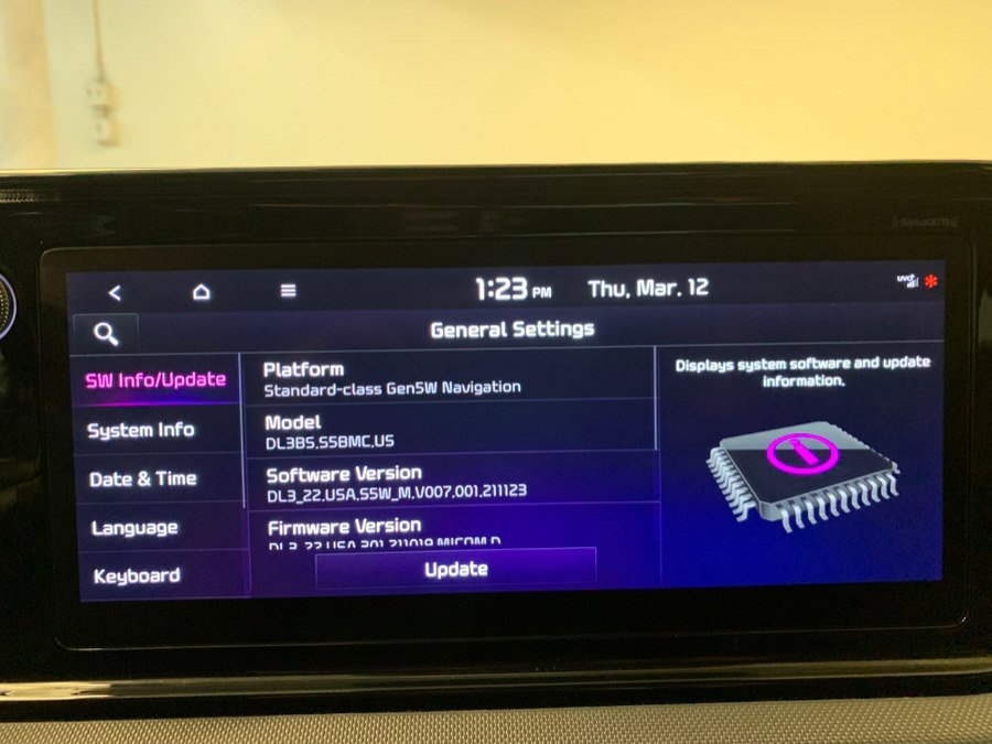 Used 2022 Kia K5 GT-Line FWD image 32