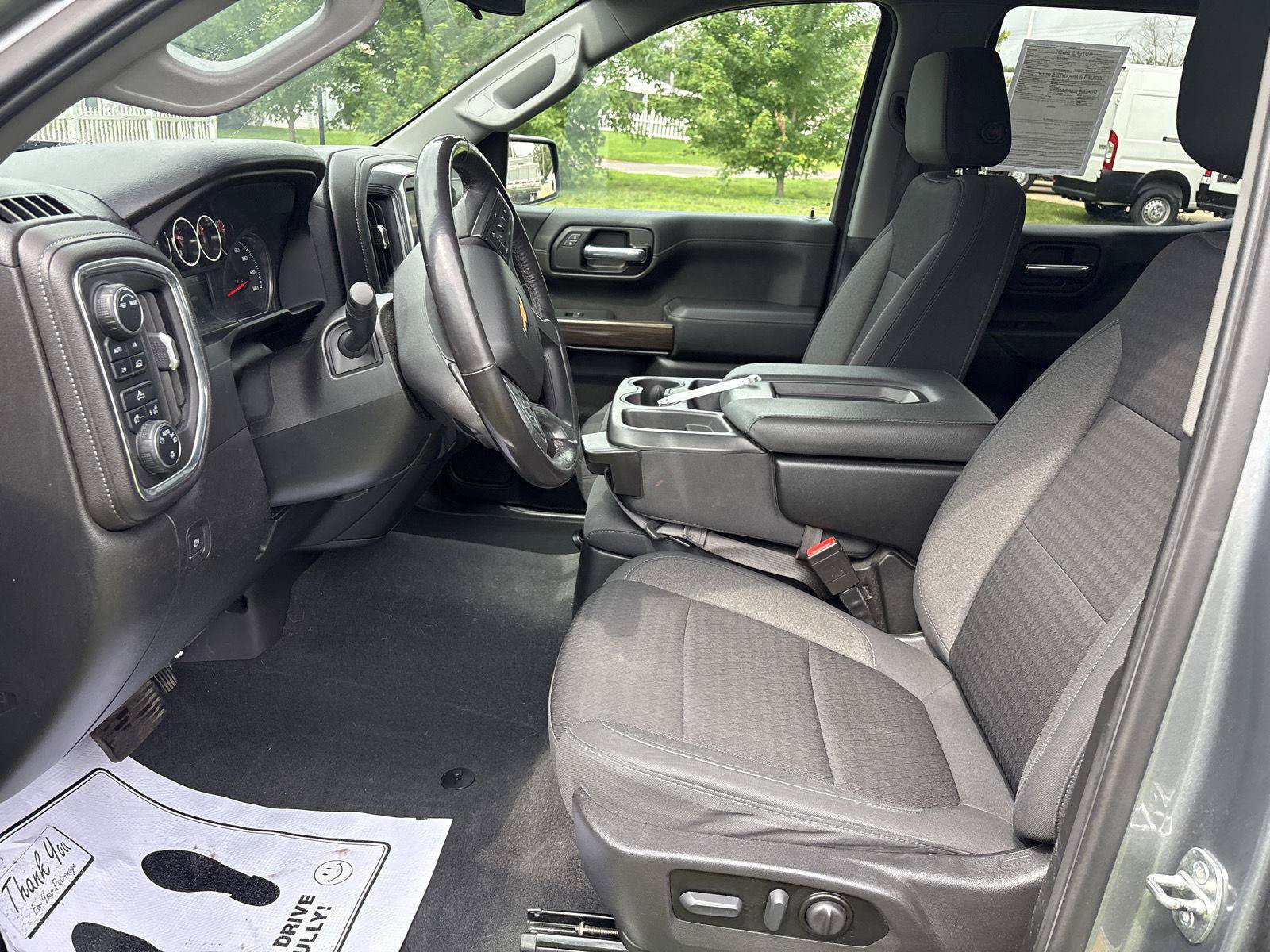 Used 2021 Chevrolet Silverado 1500 LT AWD/4WD image 9