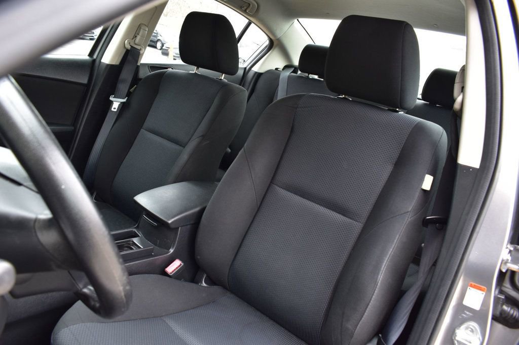 Used 2011 MAZDA MAZDA3 i Touring image 15