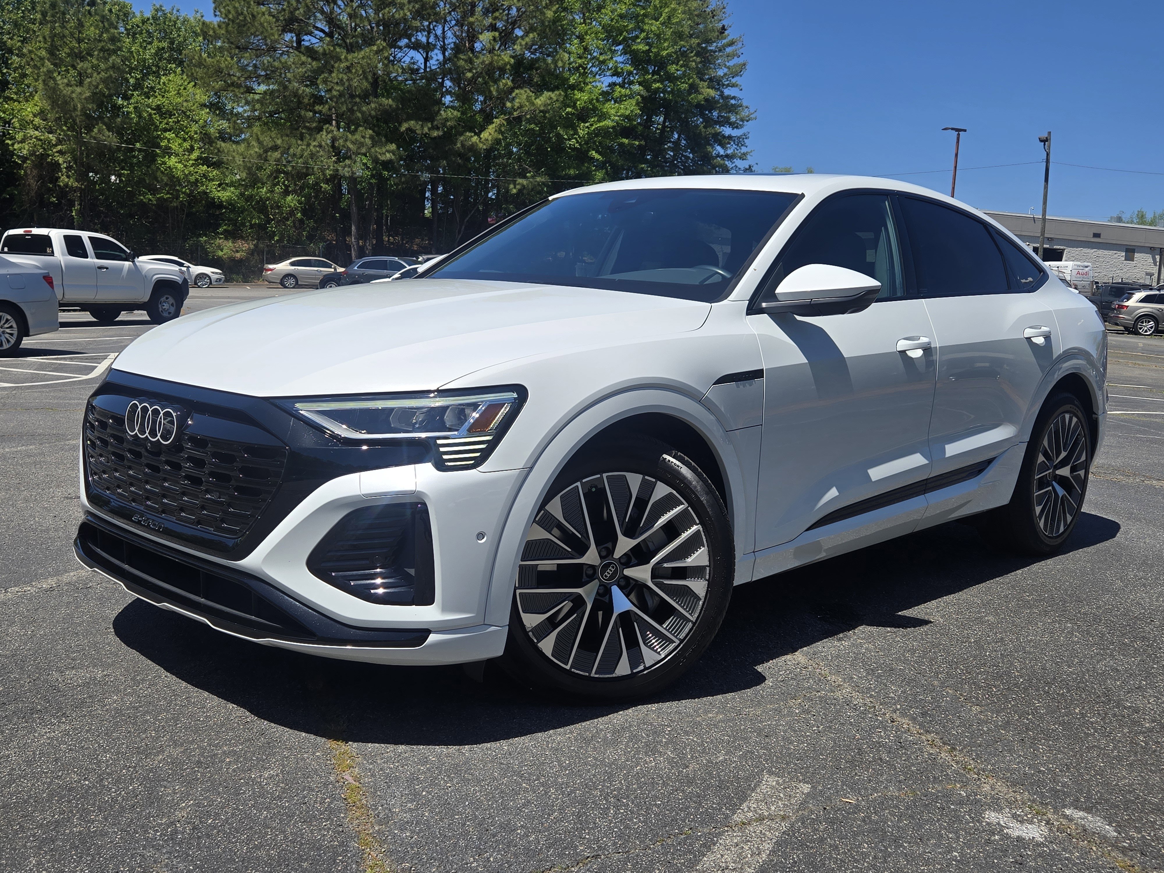 Certified 2024 Audi Q8 e-tron Premium Plus w/ Premium Plus Package AWD/4WD image 1