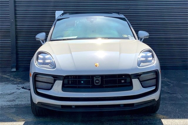 New 2026 Porsche Macan S image 13
