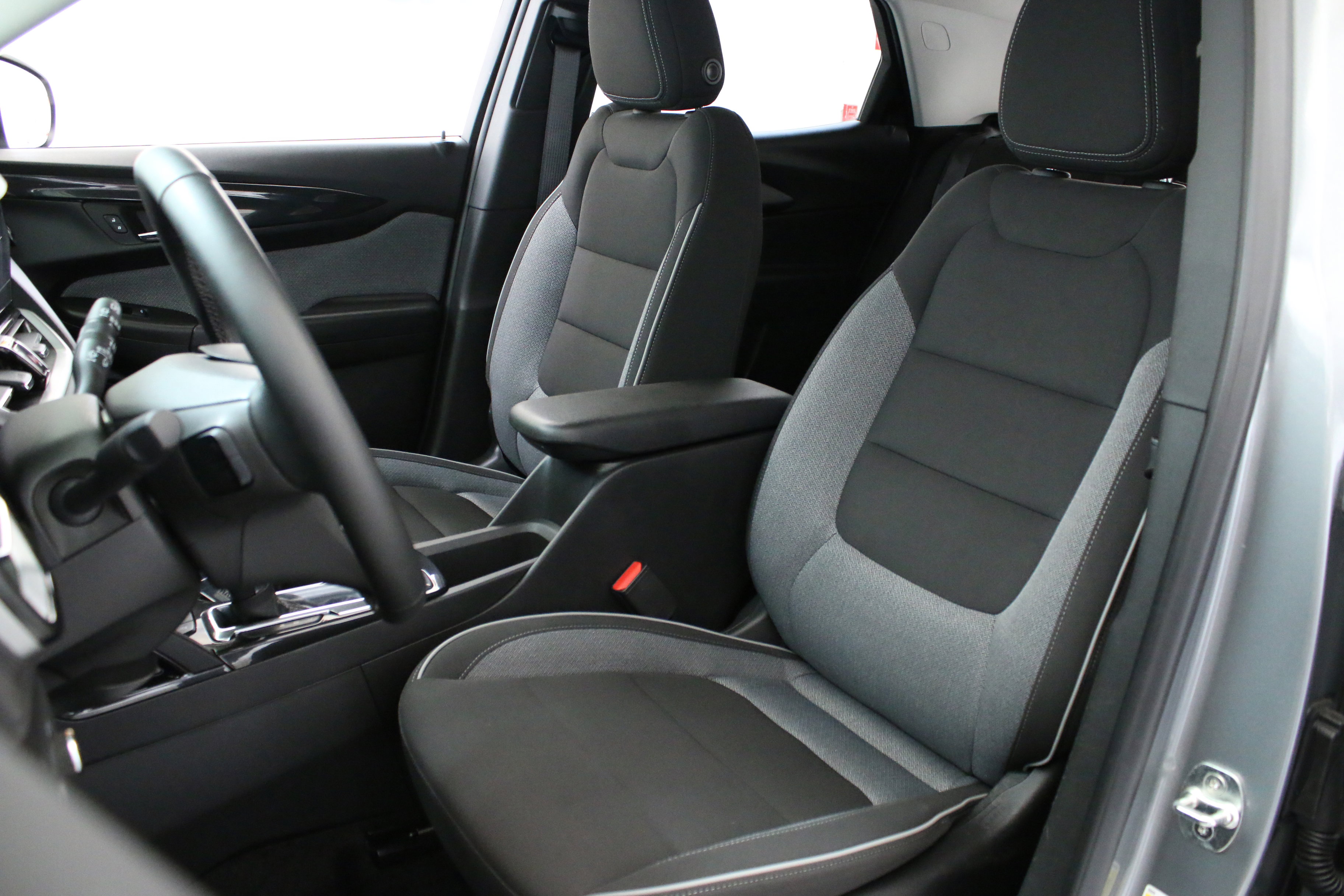 Used 2024 Chevrolet TrailBlazer LT w/ Convenience Package AWD/4WD image 24