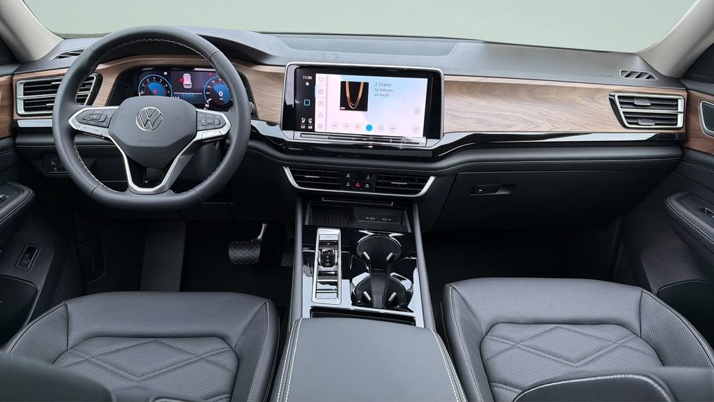 New 2026 Volkswagen Atlas SE FWD image 10