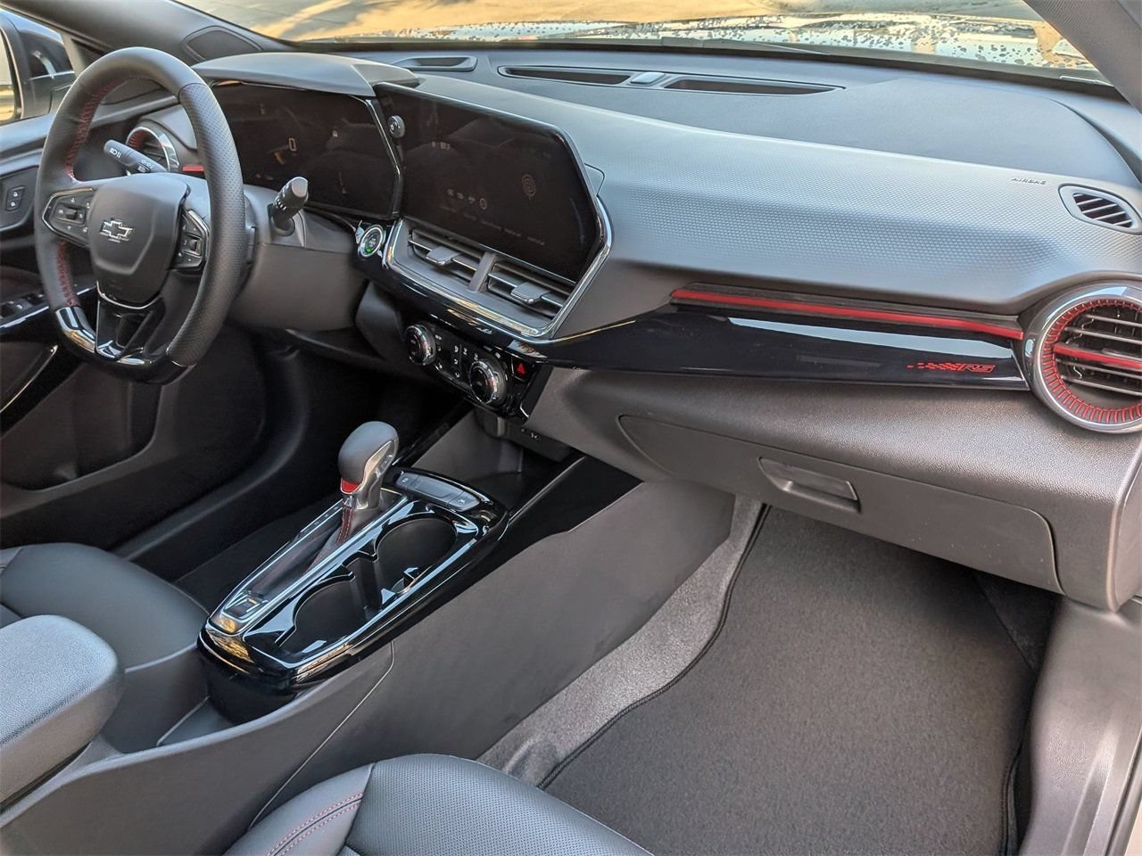 New 2026 Chevrolet Trax RS w/ Driver Confidence Package FWD image 23