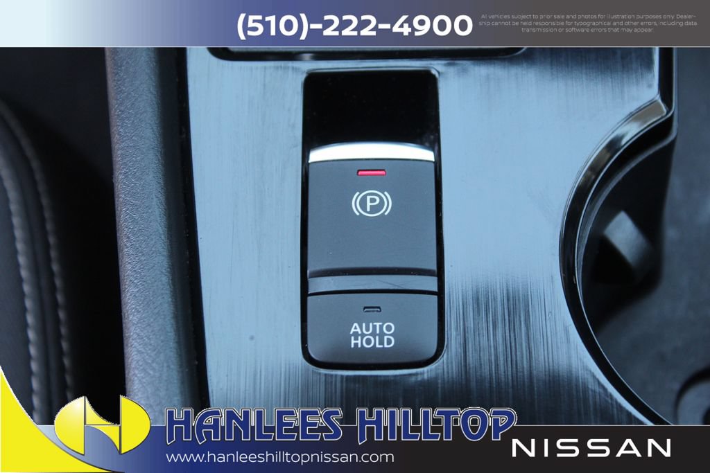 Used 2025 Nissan Rogue SV FWD image 21