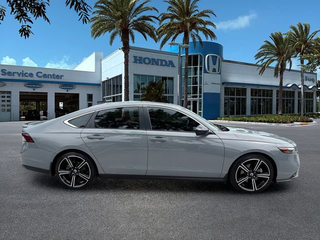 Used 2024 Honda Accord Sport image 9