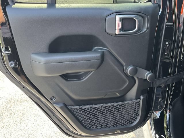 Used 2023 Jeep Wrangler Unlimited Sport AWD/4WD image 17
