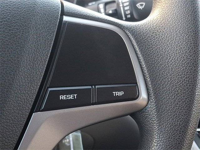 Used 2017 Hyundai Elantra SE image 19