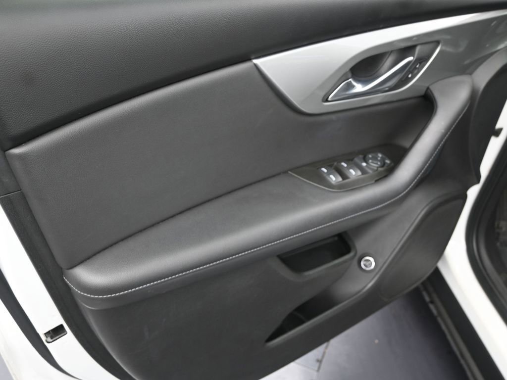 Used 2020 Chevrolet Blazer LT image 10