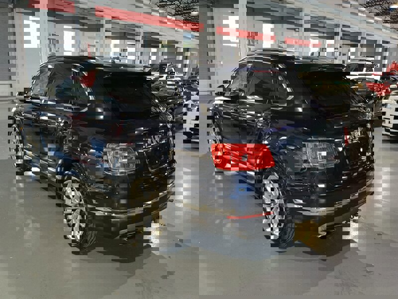 Used 2017 Bentley Bentayga image 3