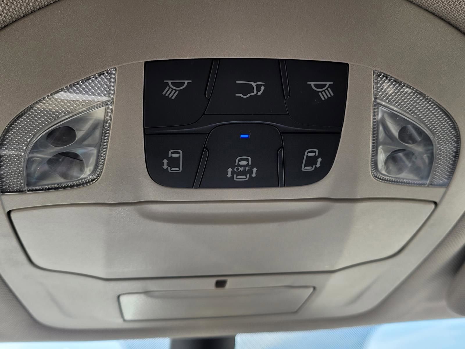 Used 2024 Chrysler Pacifica Touring-L FWD image 28