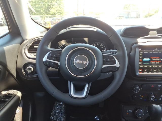Used 2023 Jeep Renegade Latitude AWD/4WD image 22