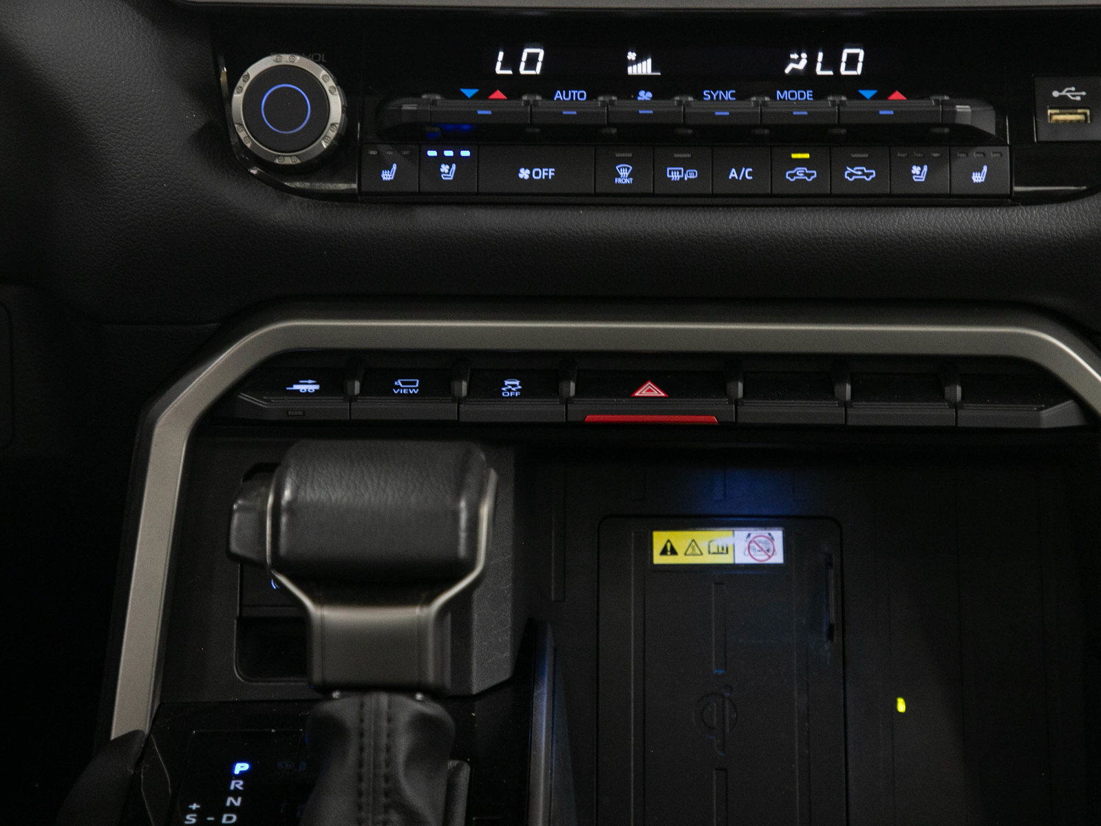 Used 2023 Toyota Tundra Limited AWD/4WD image 19