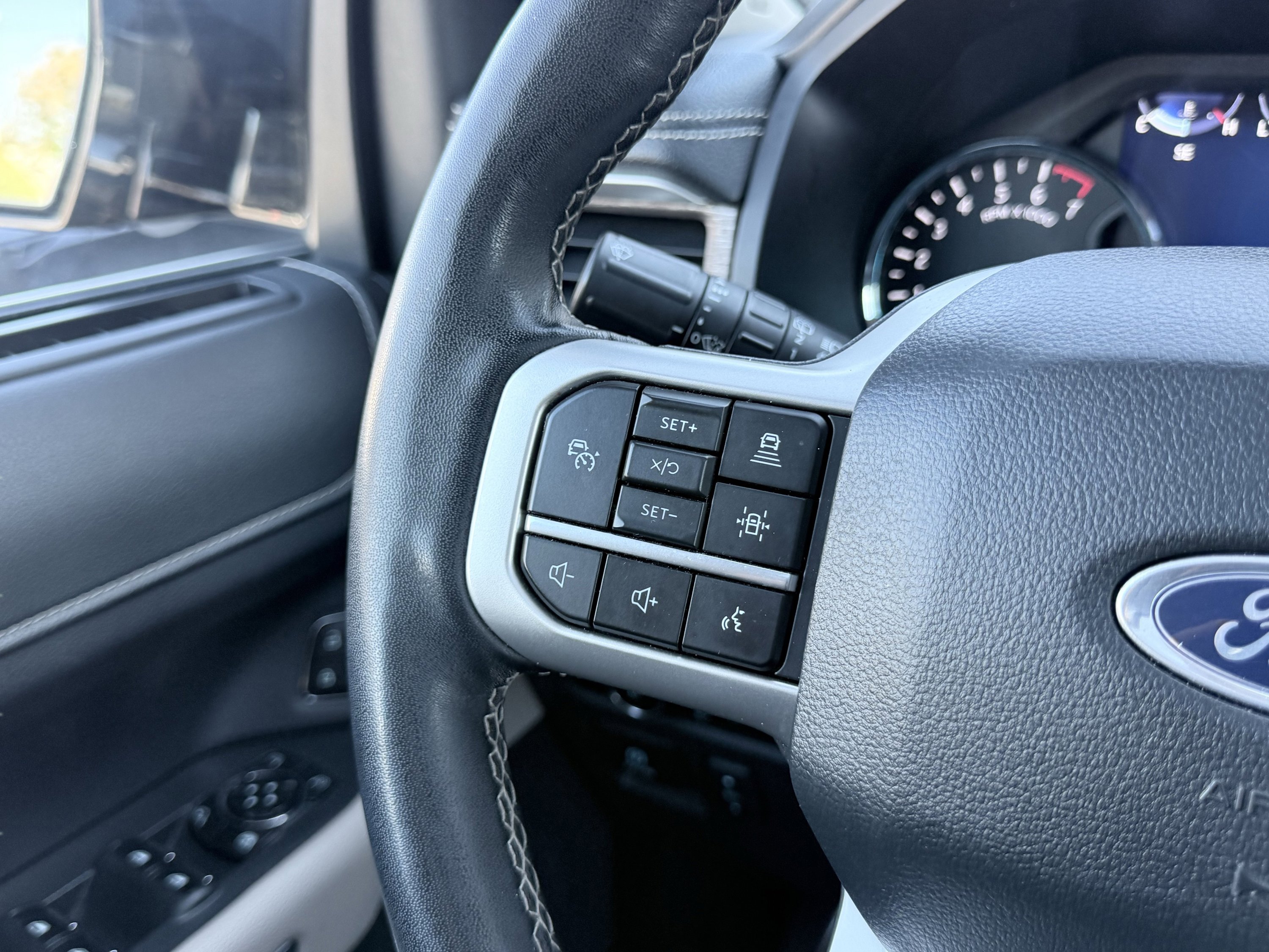 Used 2024 Ford Expedition Max Limited image 72