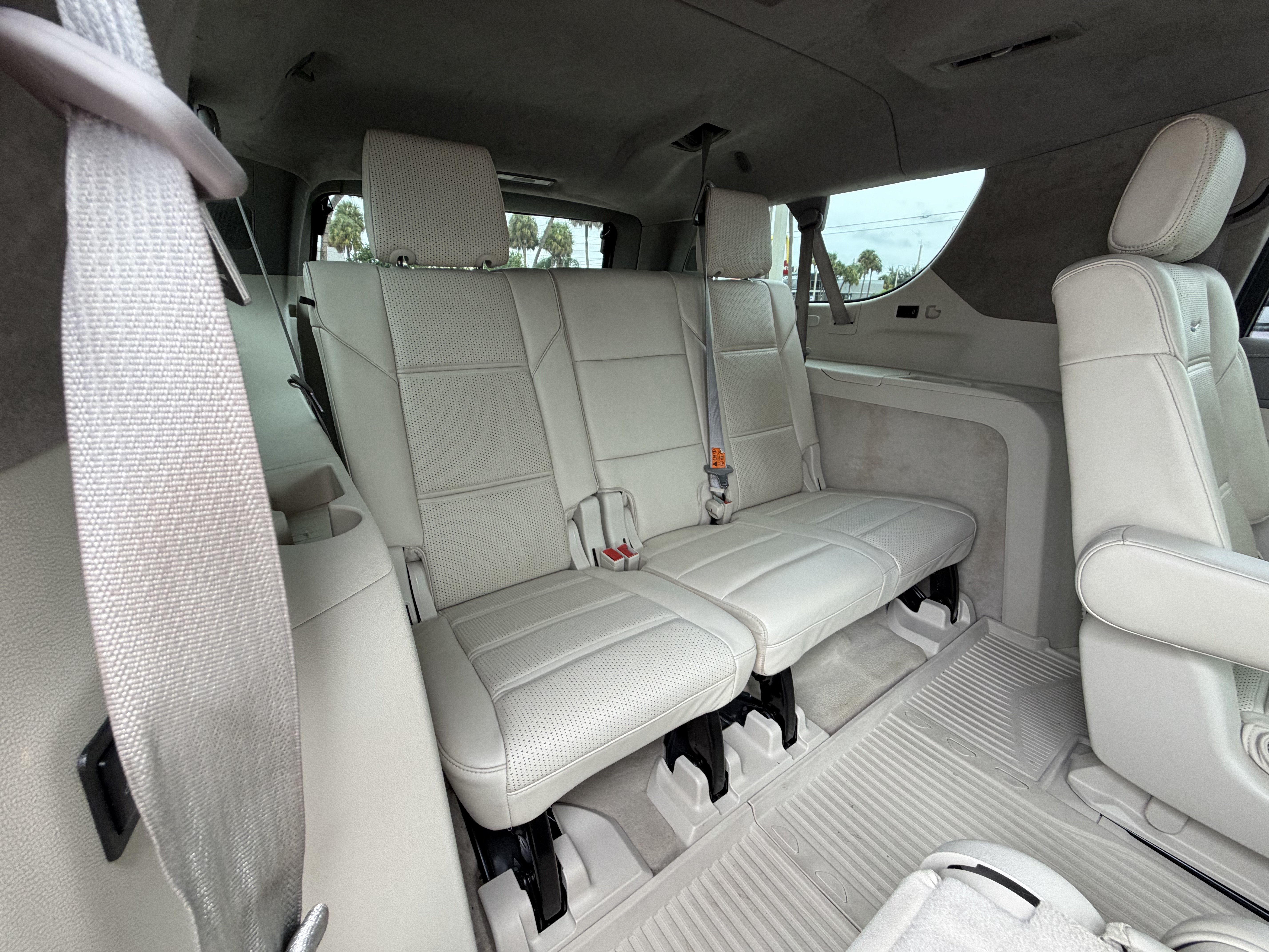 Used 2021 Cadillac Escalade ESV Sport Platinum AWD/4WD image 18