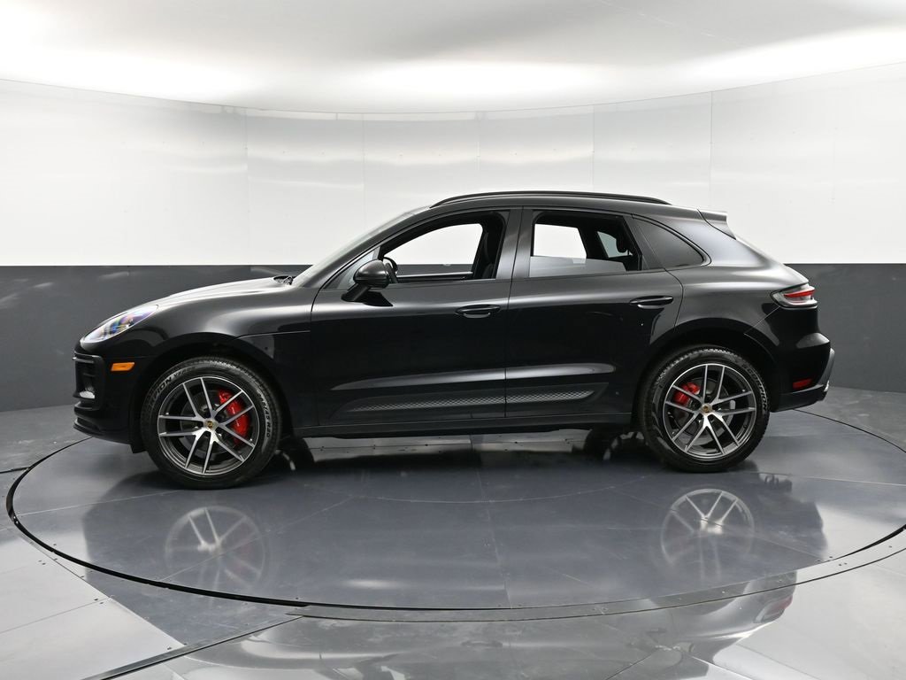 New 2026 Porsche Macan S image 2