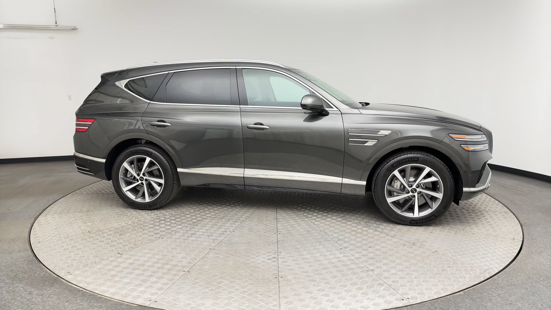Certified 2026 Genesis GV80 2.5T Advanced AWD/4WD image 9