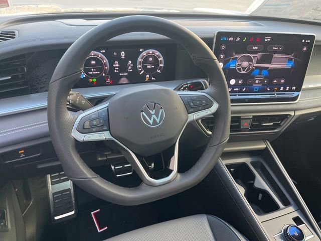New 2026 Volkswagen Tiguan SE R-Line FWD image 30