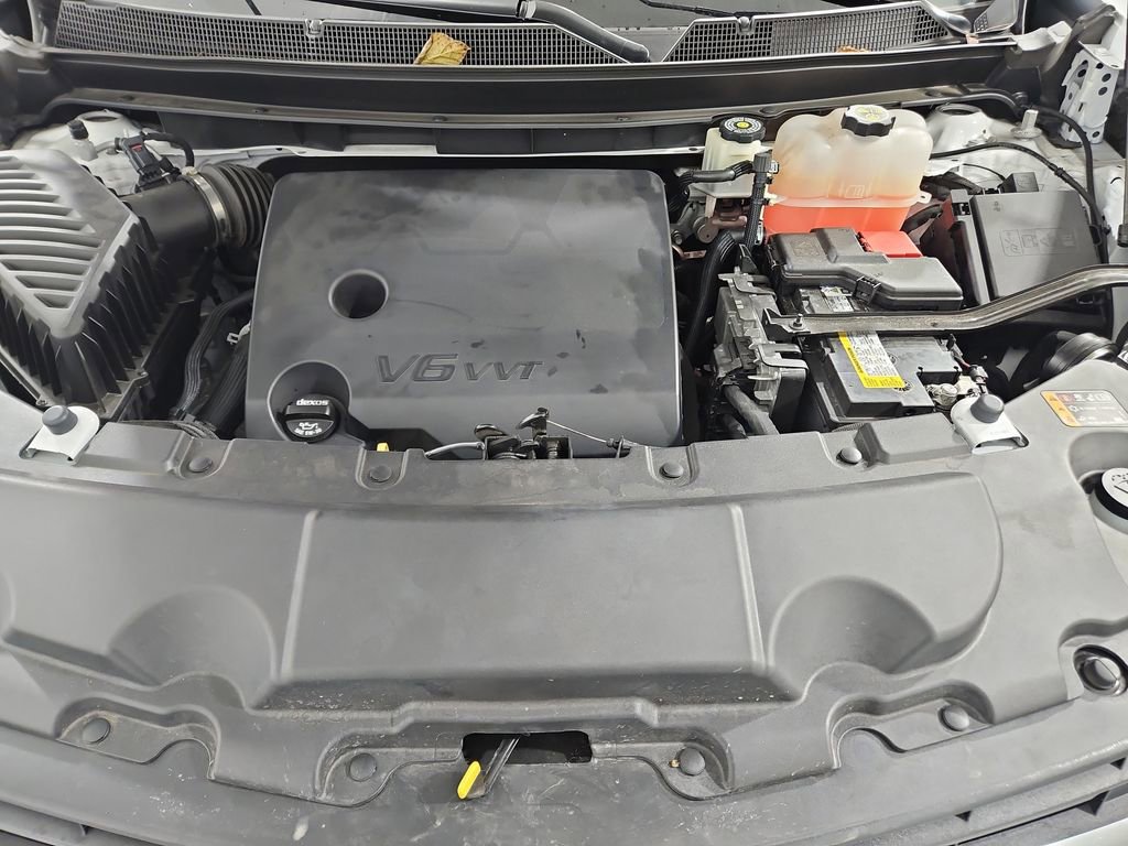 Used 2020 Chevrolet Traverse LS image 21