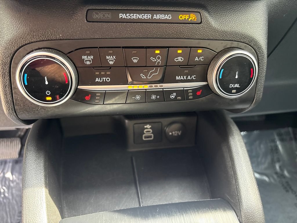 Used 2025 Ford Escape Active AWD/4WD image 18
