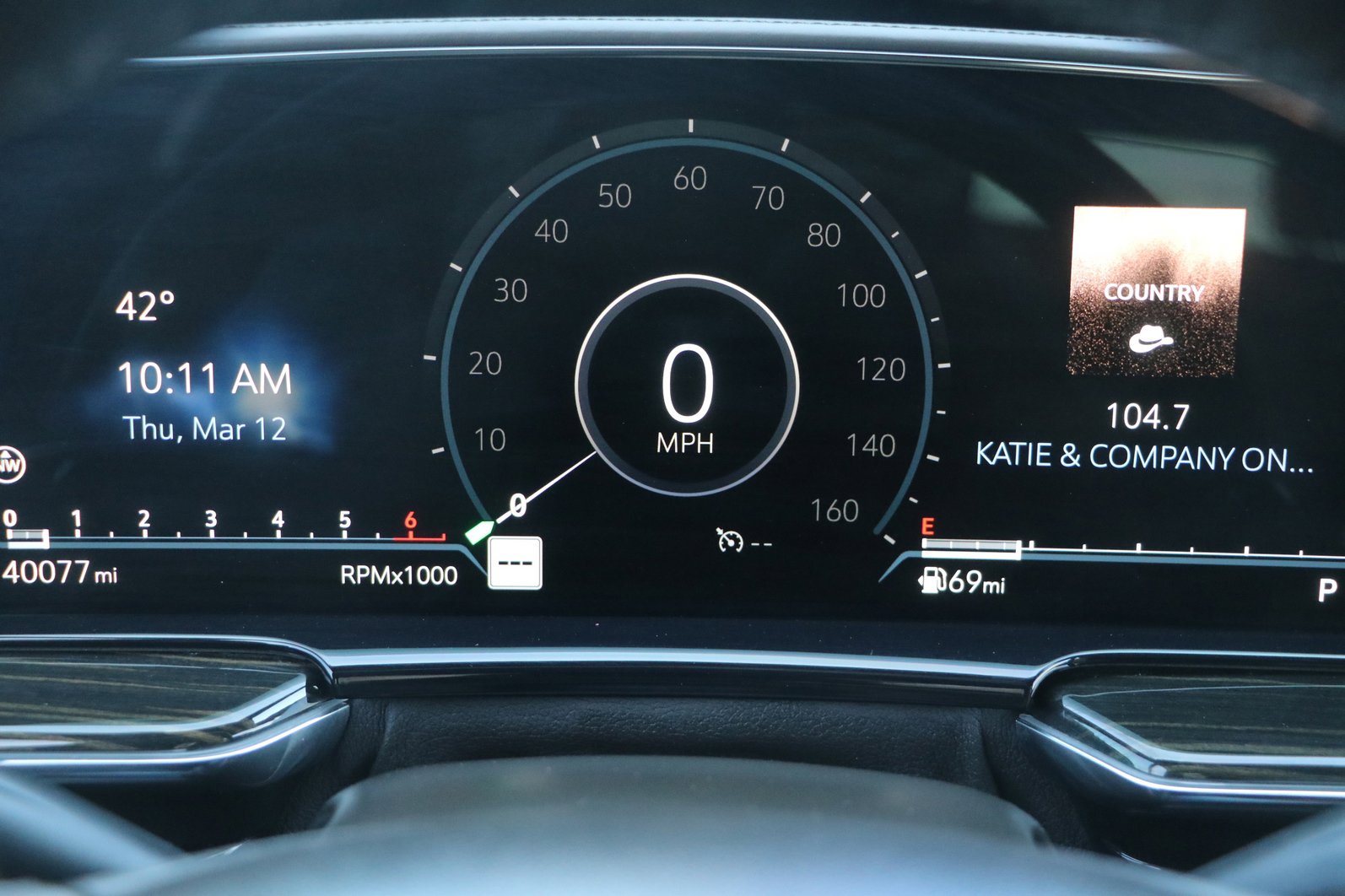 Used 2021 Cadillac Escalade Premium Luxury image 20