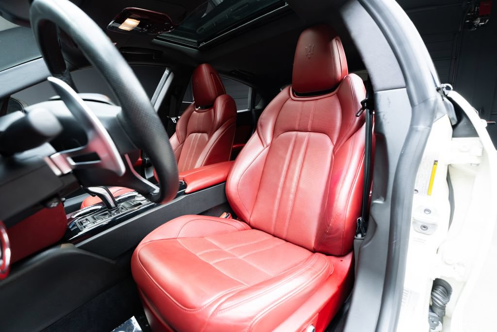 Used 2021 Maserati Quattroporte S GranSport Q4 AWD/4WD image 30