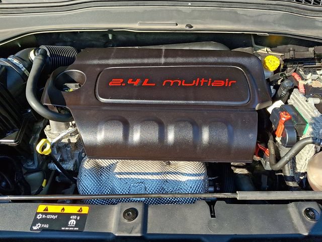 Used 2017 Jeep Renegade Latitude w/ Cold Weather Group AWD/4WD image 27