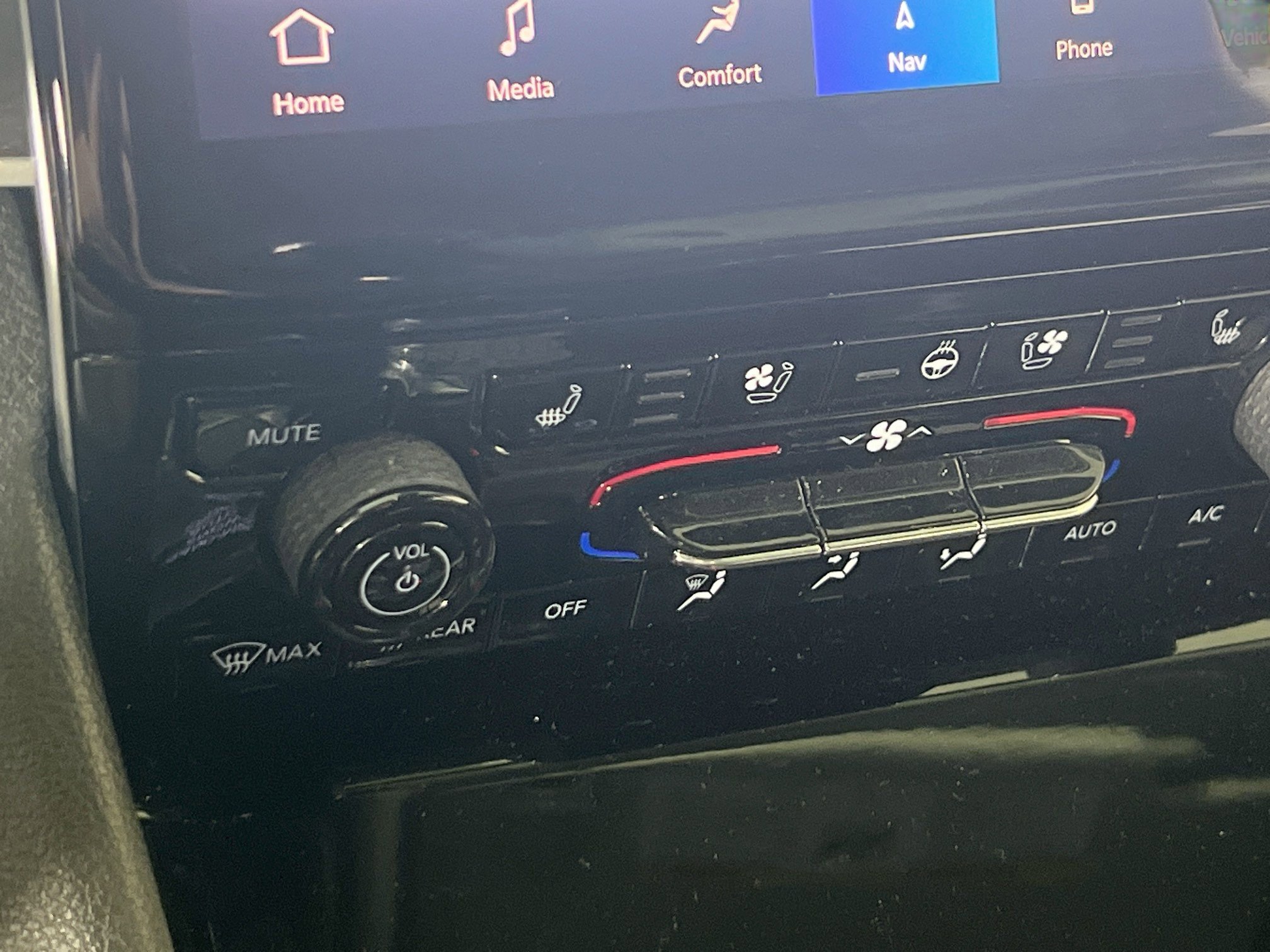 Used 2023 Jeep Grand Cherokee Limited w/ Luxury Tech Group II image 20