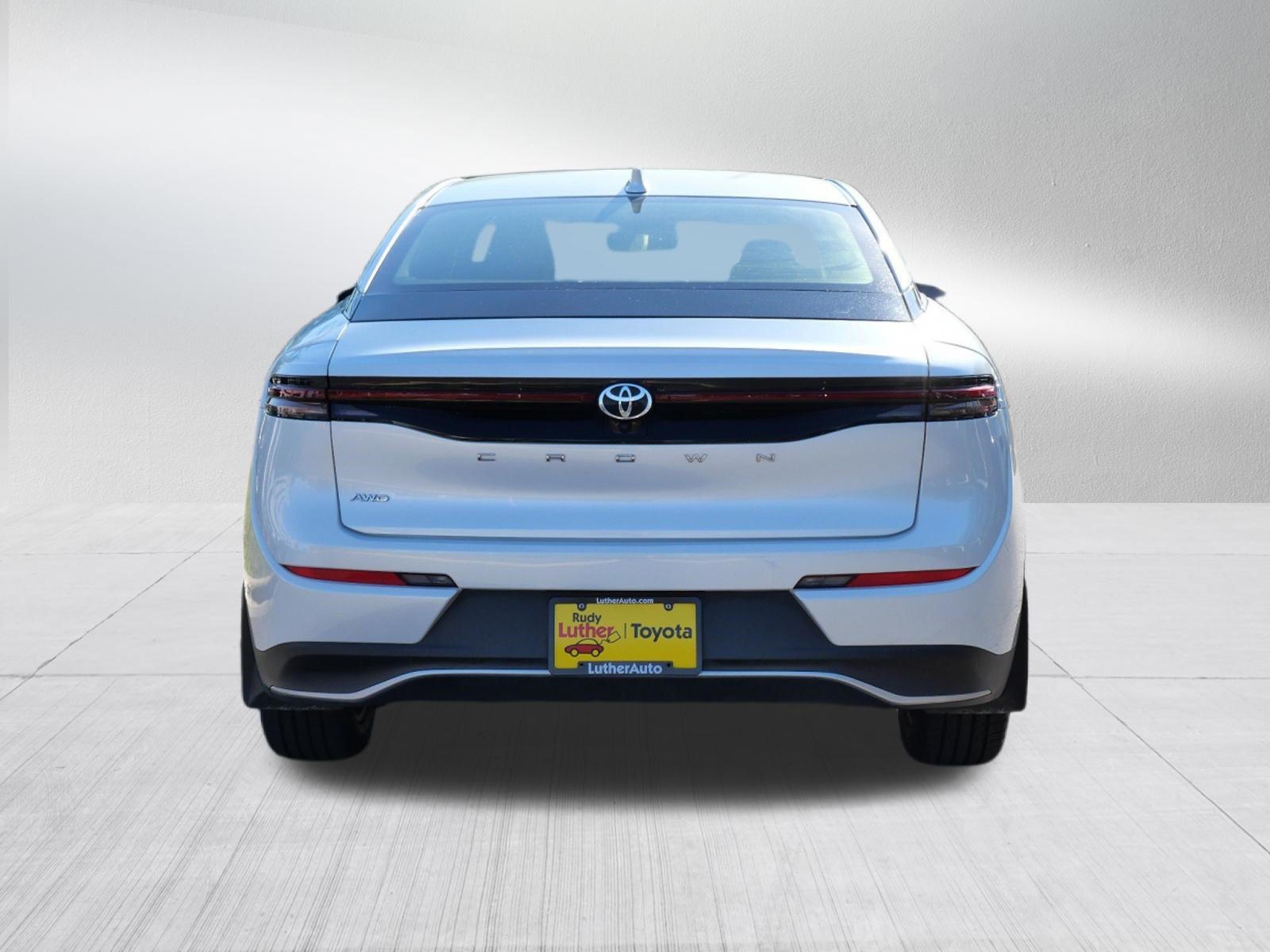 Used 2023 Toyota Crown AWD/4WD image 7
