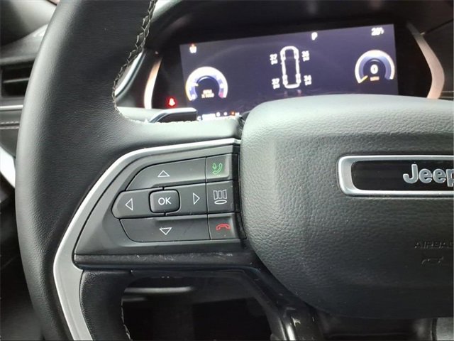 Used 2022 Jeep Grand Cherokee Altitude image 14