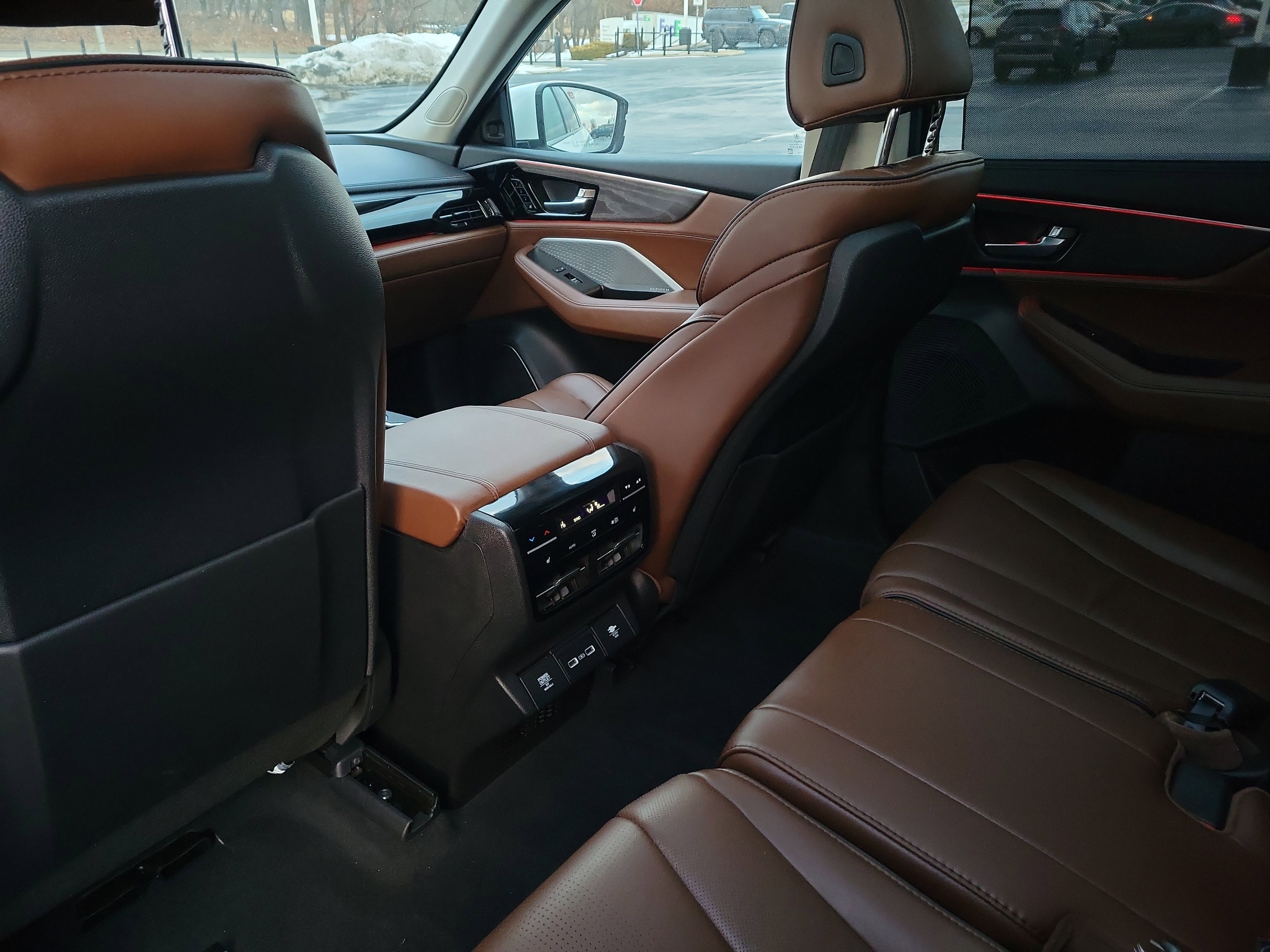 Used 2023 Acura MDX SH-AWD w/ Advance Package image 10