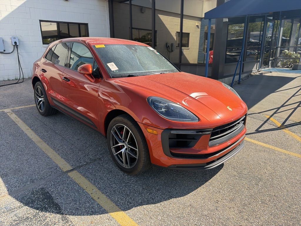 Used 2022 Porsche Macan S AWD/4WD image 5