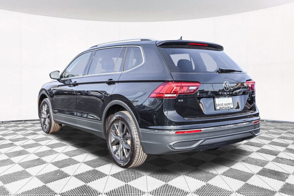 Used 2024 Volkswagen Tiguan SE image 14
