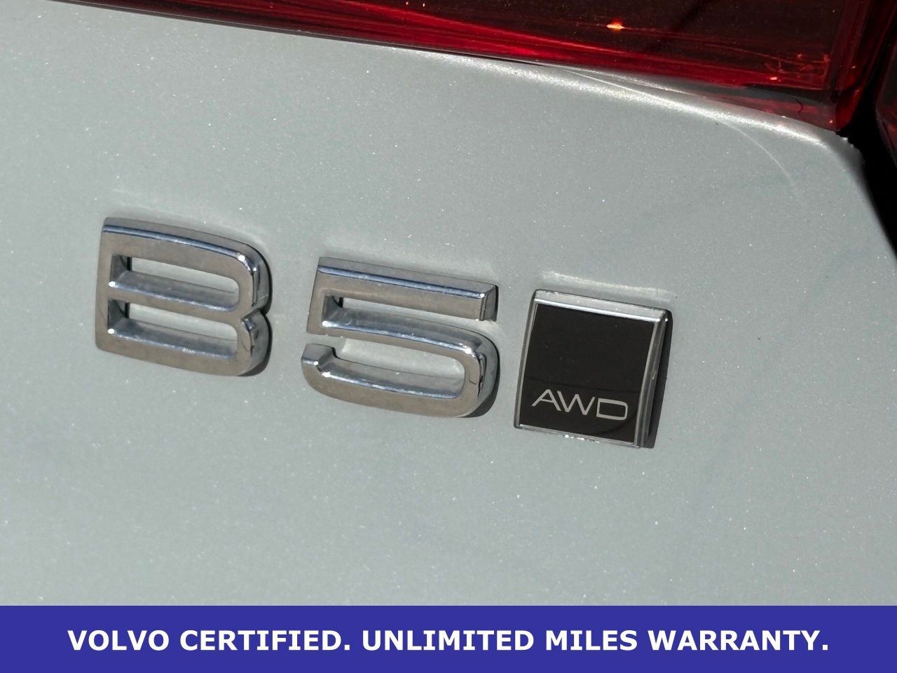 Certified 2024 Volvo S60 B5 Ultimate image 9