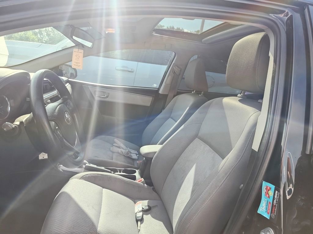 Used 2016 Toyota Corolla LE FWD image 6