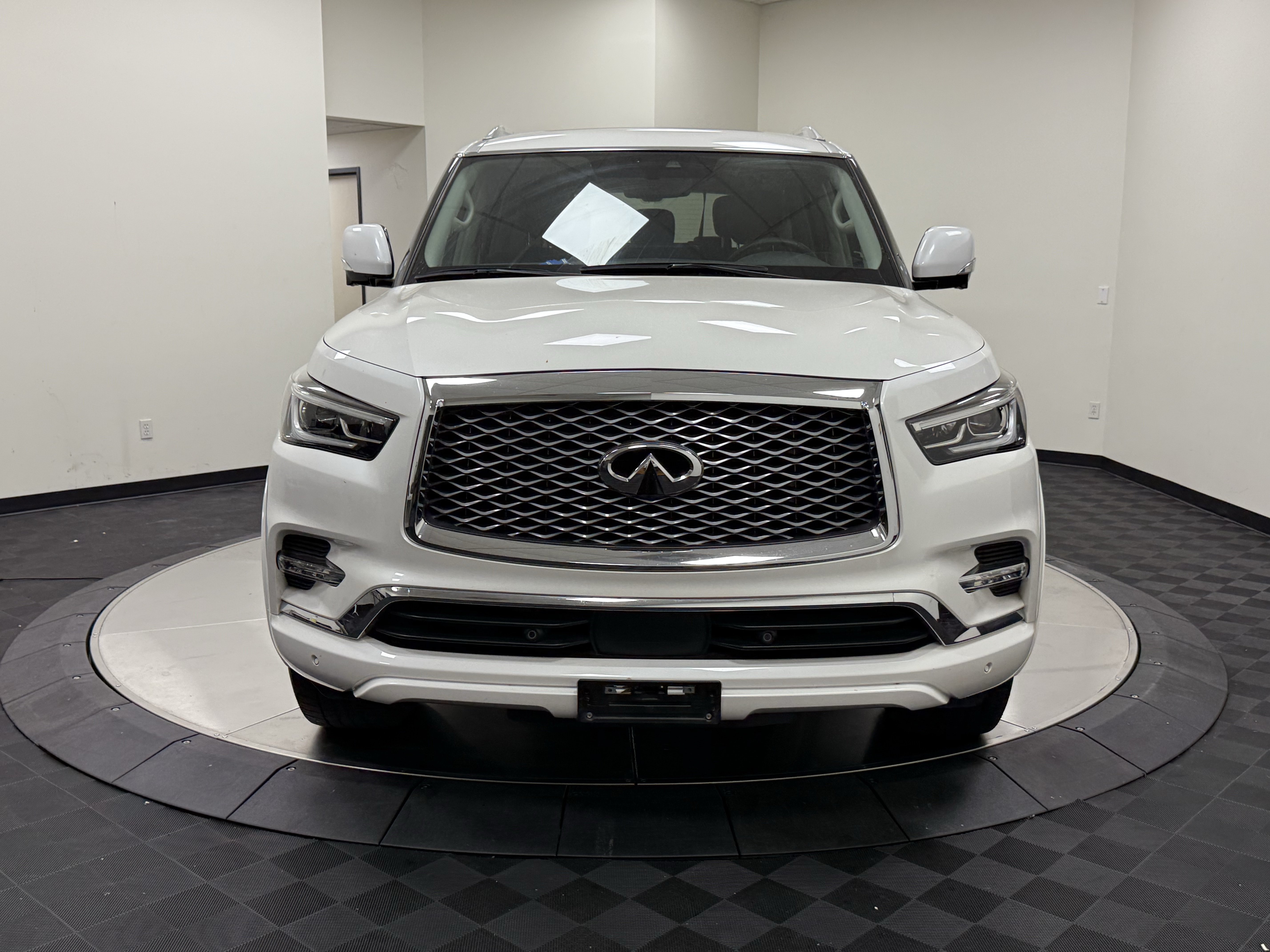 Certified 2023 INFINITI QX80 Luxe w/ Cargo Package RWD image 2