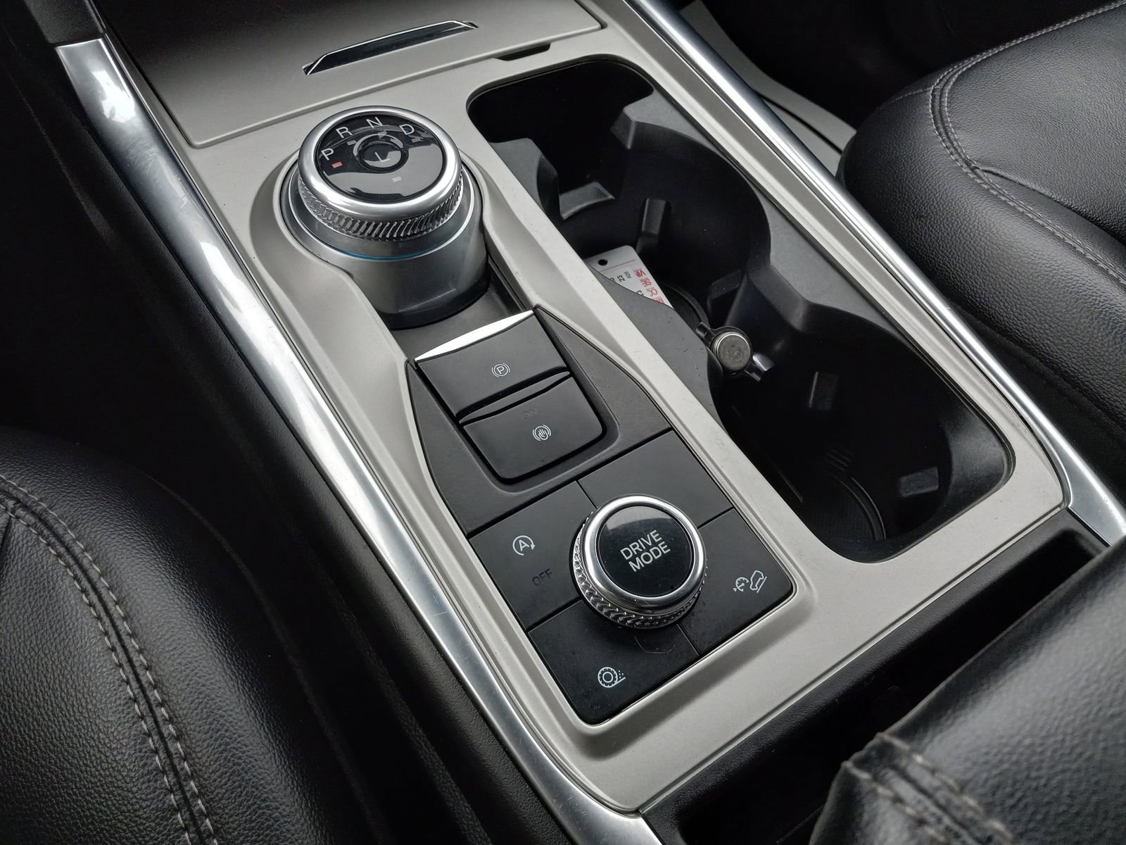 Used 2023 Ford Explorer Limited image 24