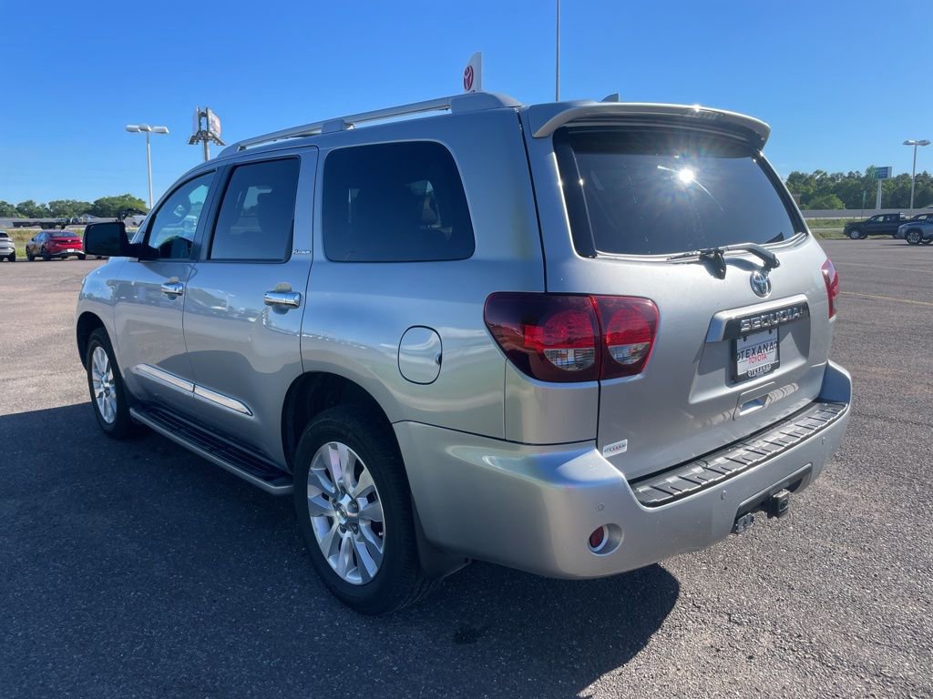 Used 2020 Toyota Sequoia Platinum AWD/4WD image 5