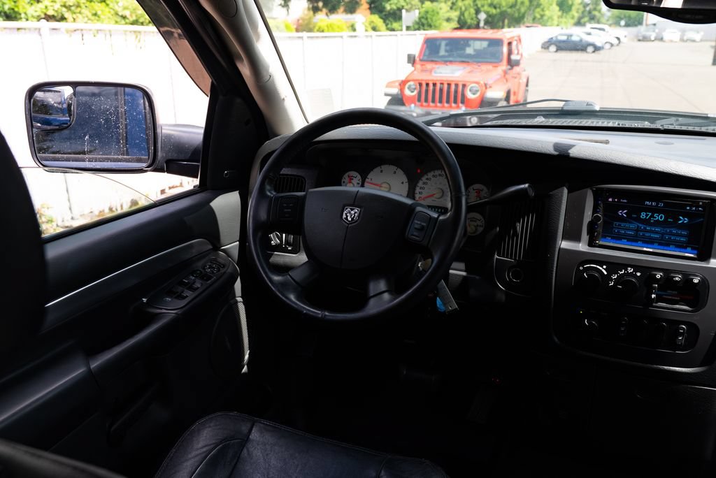Used 2005 Dodge Ram 2500 Truck SLT AWD/4WD image 10