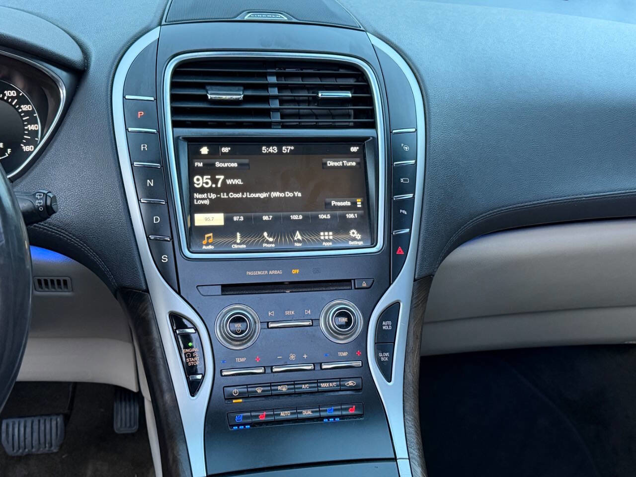 Used 2016 Lincoln MKX Reserve w/ Technology Package image 15