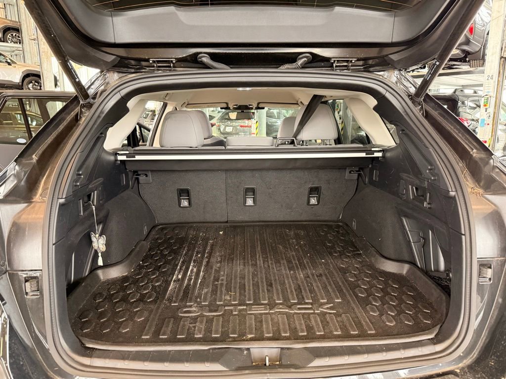 Certified 2023 Subaru Outback Premium image 11