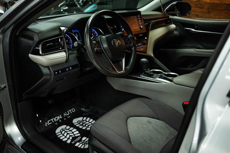 Used 2024 Toyota Camry LE image 8