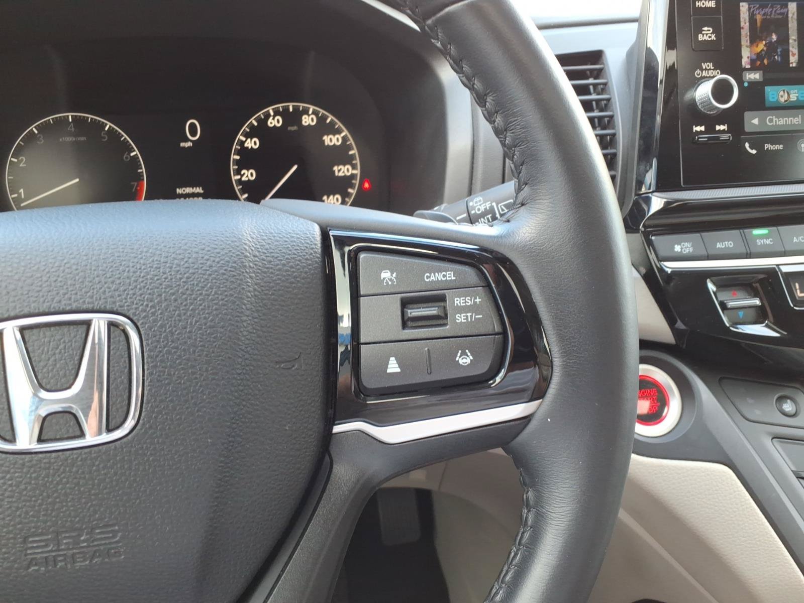 Certified 2025 Honda Odyssey EX-L image 17