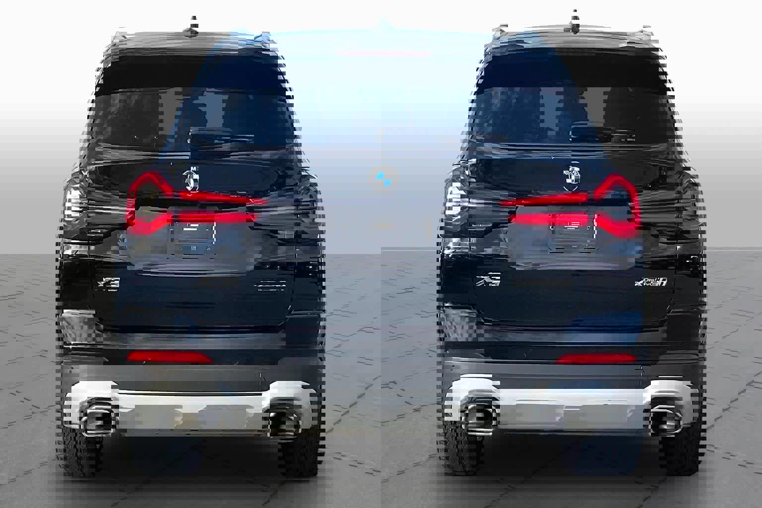 Used 2023 BMW X3 xDrive30i w/ Premium Package image 4