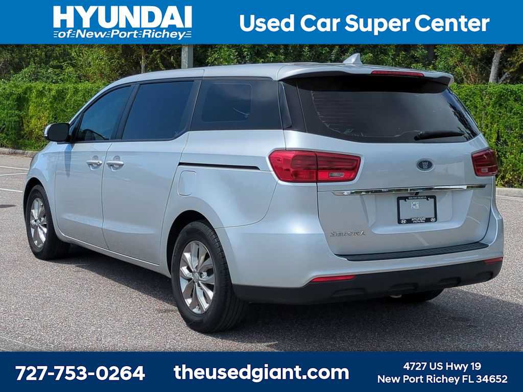 Used 2020 Kia Sedona L FWD image 3